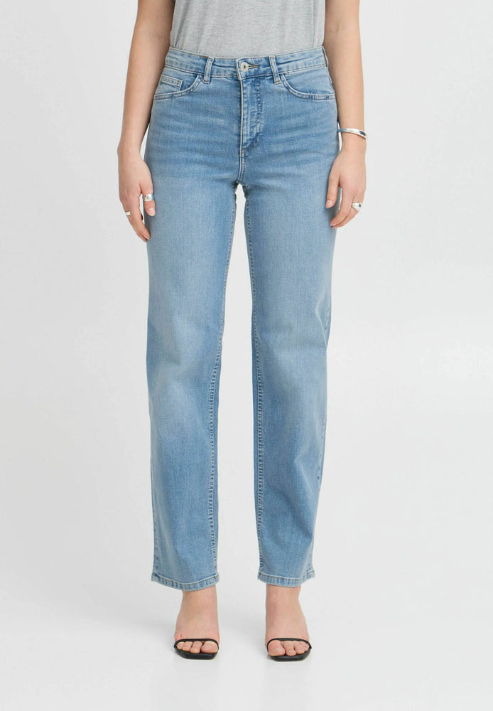 Twiggy Straight Leg Jeans - Light Blue