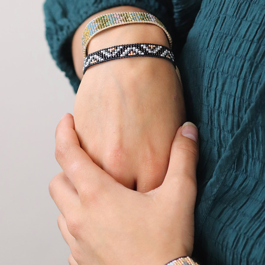 Adjustable Woven Black Mix Zig-Zag Beaded Bracelet