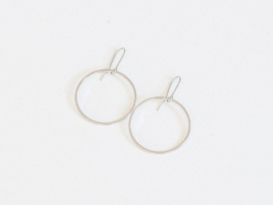 Alette Front Facing Circle Earrings - Silver