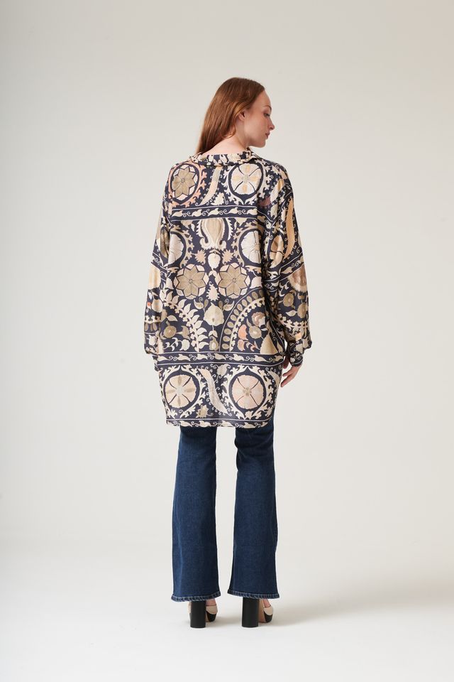 Susani Oversized Shirt in Charcoal