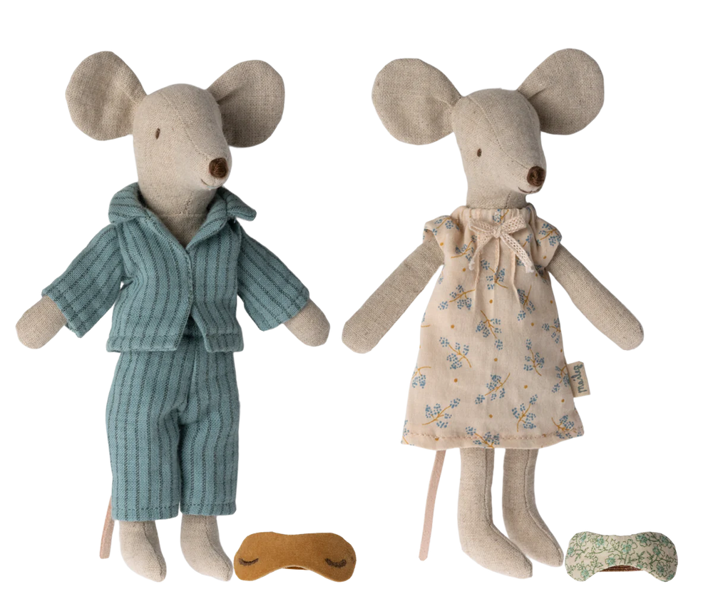 Mum and Dad Mice in a Cigarbox