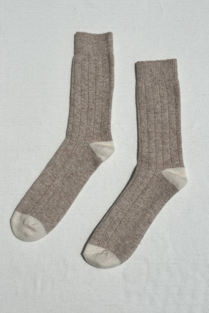Extended Cashmere Classic Socks: Fawn