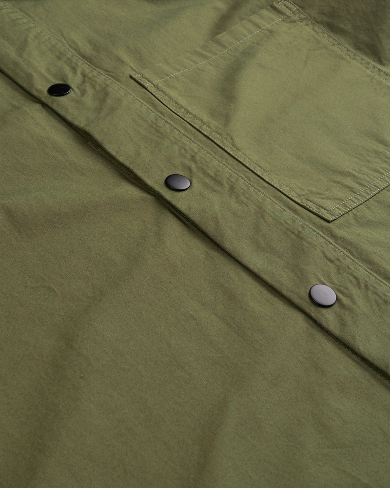 
                
                    Load image into Gallery viewer, Men&amp;#39;s Lightweight Organic Buttoned Short Sleeve Shirt - Olive
                
            