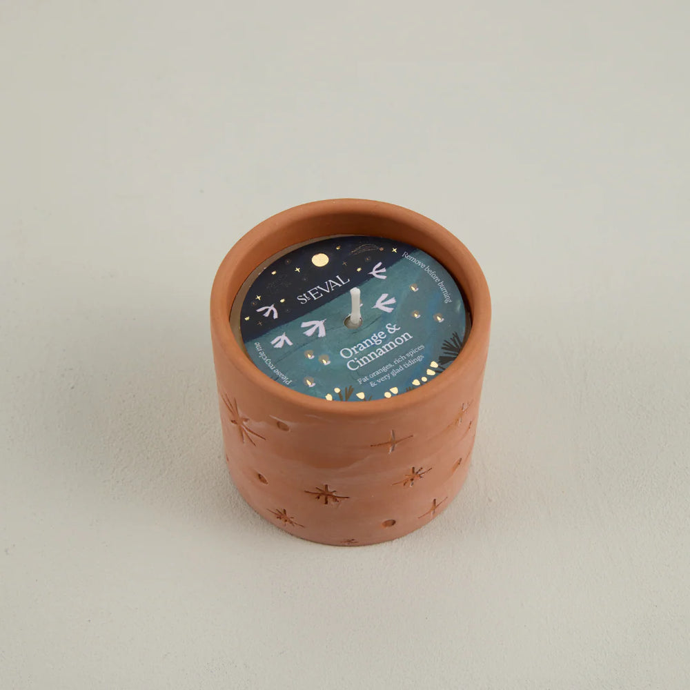 Christmas Terracotta Pot Star Gazy Candle - Orange and Cinnamon