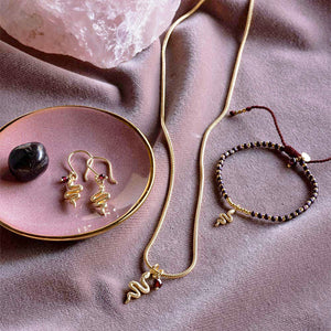 Hoping Garnet Gemstone Gold Bracelet