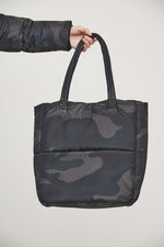 Bien Padded Shopping Bag - Dark Green Camo