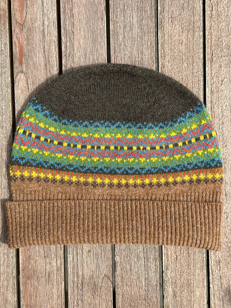 Alloa Beanie (Alba) - October