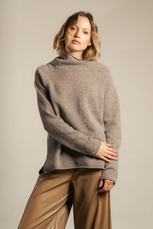 Corry Ladies Raglan Pullover - Vole