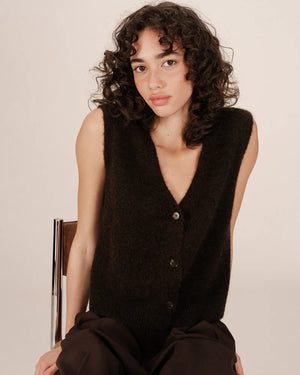 Santa V Neck Gilet - Chocolat
