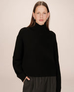 Sagan Jumper - Black