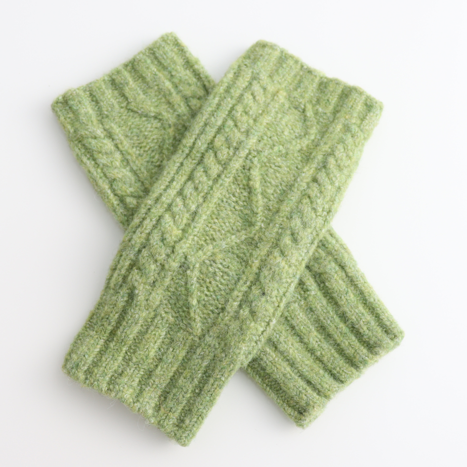 Cable Knit Handwarmers