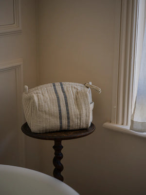 Timeless Linen Wash Bag - Blue