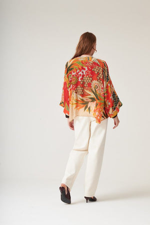 Fans Kimono in Scarlet