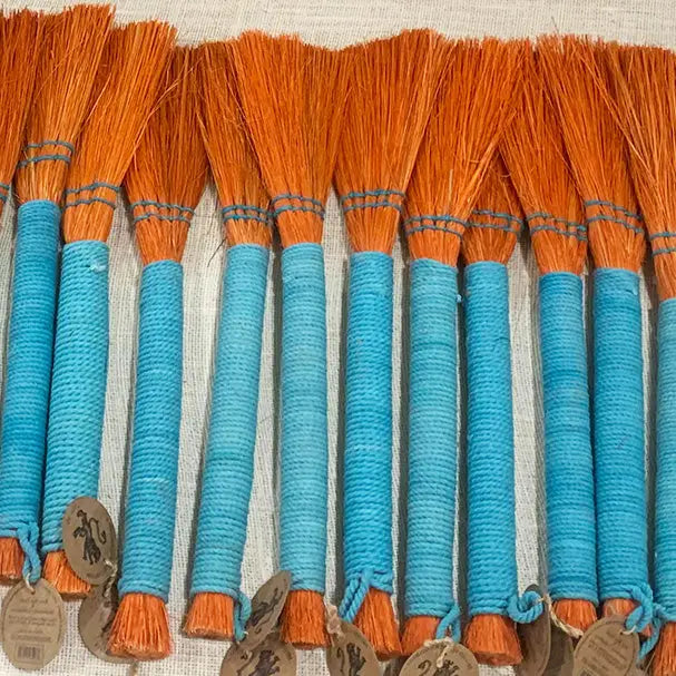 Seagrass Brush in Nanking Blue & Marigold