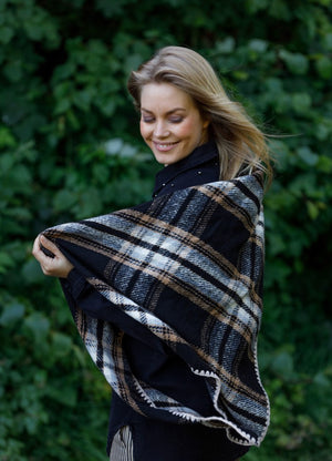 Leoni Large Soft Check Scarf