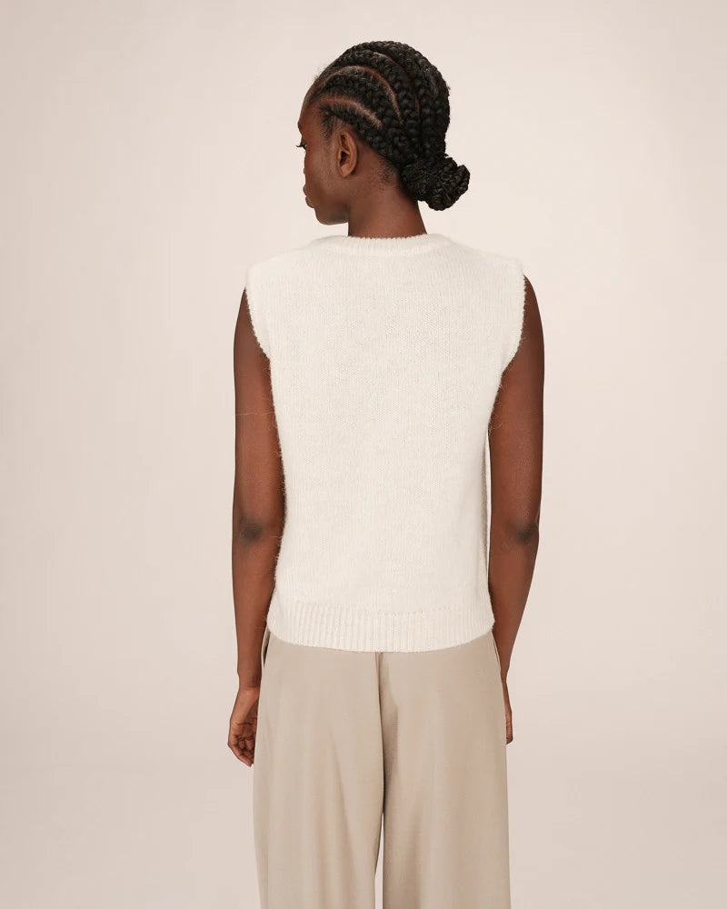 Say Sleeveless Sweater - Ecru