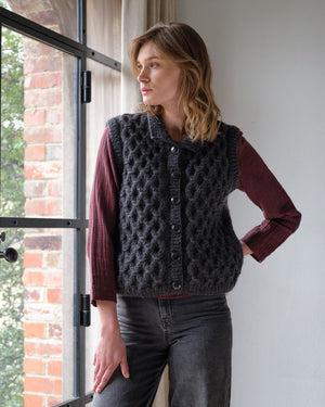 Peppa Hand-Knitted Wool Vest - Dove Grey