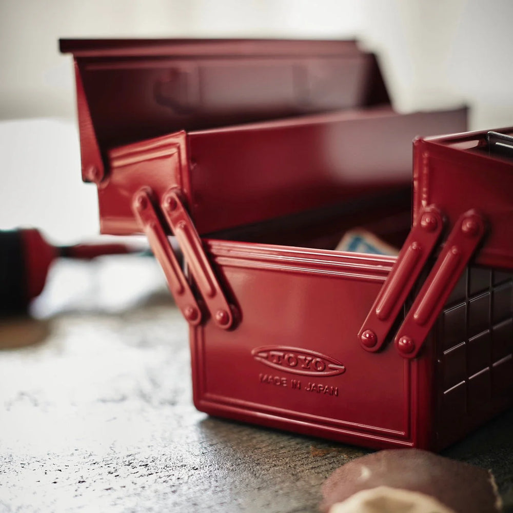 Cantilever Toyo Tool Box ST-350 MG - Red