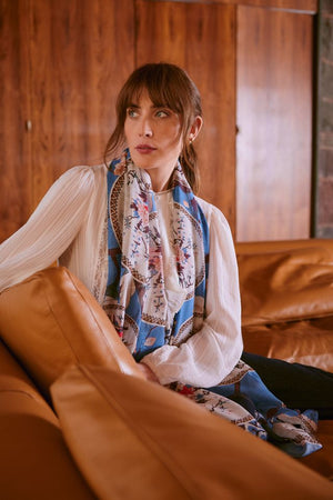 Magnolia Plates Scarf - Blue