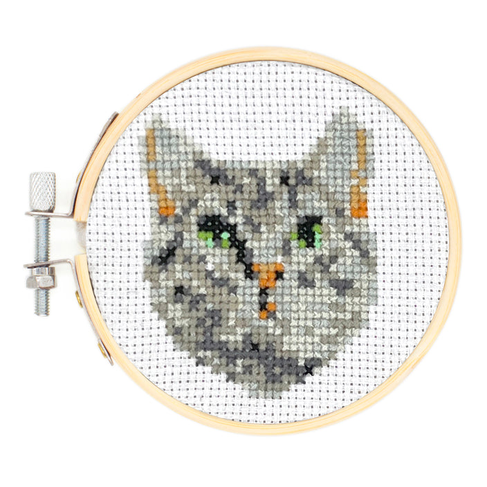 
                
                    Load image into Gallery viewer, Mini Cross-Stitch Embroidery Kit - Cat
                
            