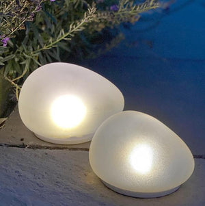 
                
                    Load image into Gallery viewer, Solar Glass Pebble Outdoor Light Large
                
            